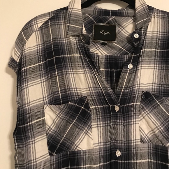 Rails sleeveless flannel - Picture 3 of 7